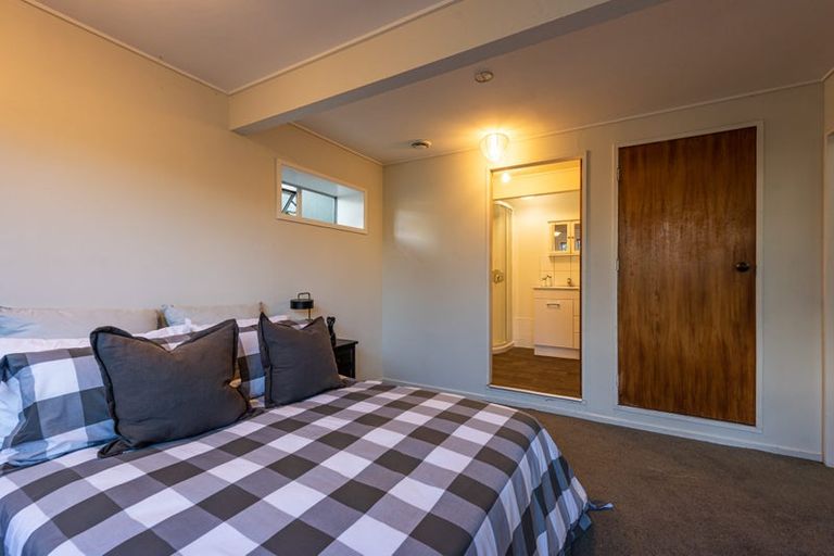 Photo of property in 70 Allington Road, Karori, Wellington, 6012