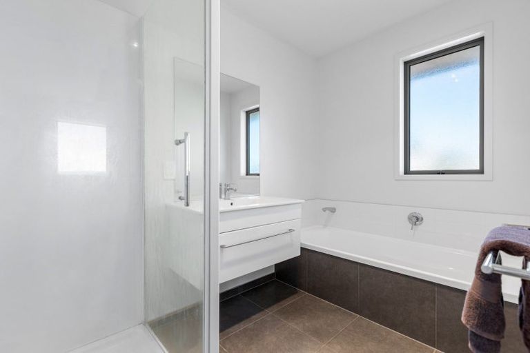 Photo of property in 10 Elena Place, Welcome Bay, Tauranga, 3112