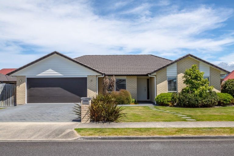 Photo of property in 29 Feist Street, Carterton, 5713