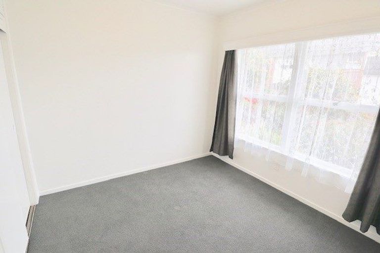 Photo of property in 1/6 Hart Road, Hauraki, Auckland, 0622