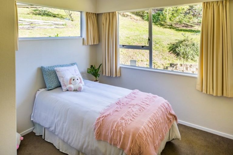 Photo of property in 23 Yarrow Place, Papakowhai, Porirua, 5024