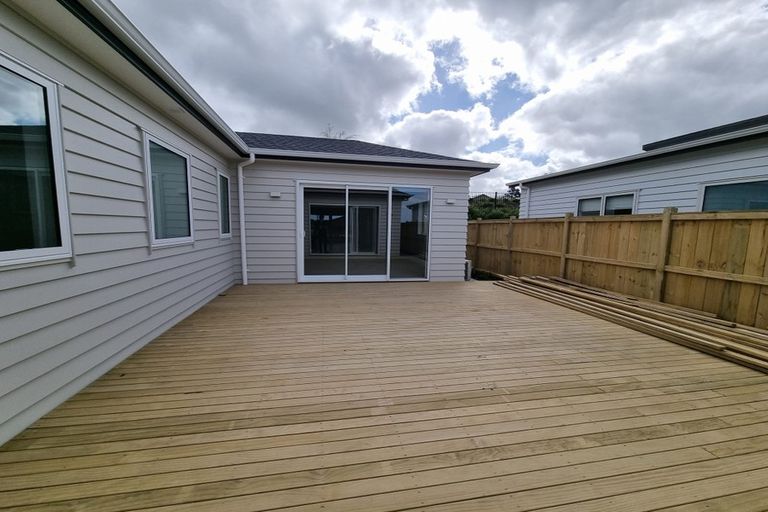 Photo of property in 89 Vinistra Road, Kumeu, 0810