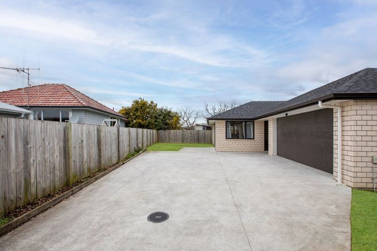 Photo of property in 98a Holland Road, Fairfield, Hamilton, 3214