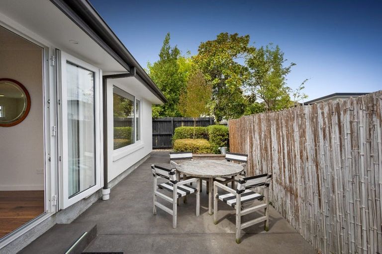 Photo of property in 20 Strowan Road, Strowan, Christchurch, 8052