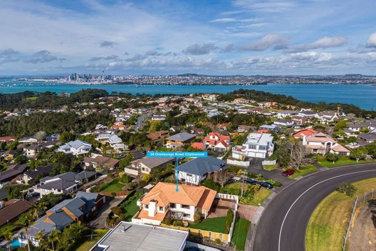 Photo of property in 30 Onetaunga Road, Chatswood, Auckland, 0626
