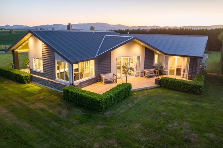 Photo of property in 203 Nine Mile Road, Riversdale, 9776