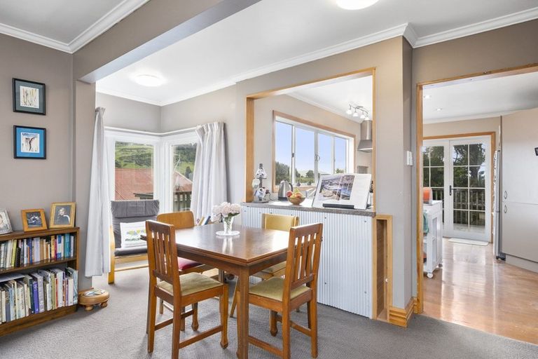 Photo of property in 7 Springdon Avenue, Sawyers Bay, Port Chalmers, 9023
