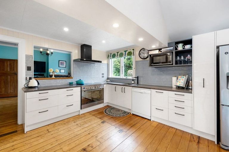 Photo of property in 15 Hamilton Road, Cambridge, 3434