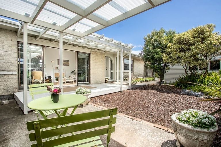 Photo of property in 6 Mountainview Terrace, Otaki Beach, Otaki, 5512