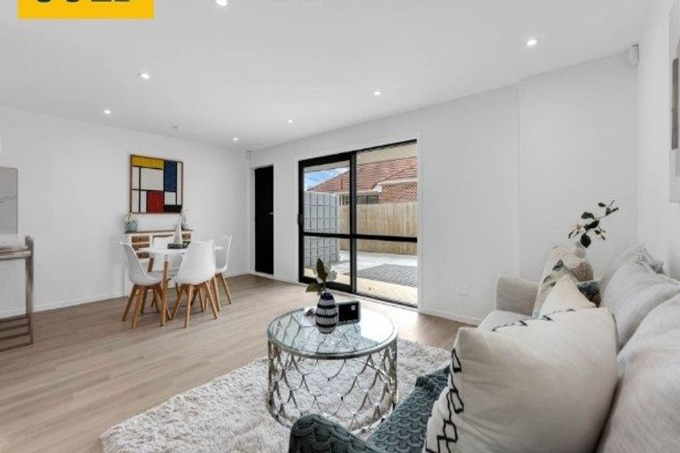 Photo of property in 16b Brandon Road, Glen Eden, Auckland, 0602