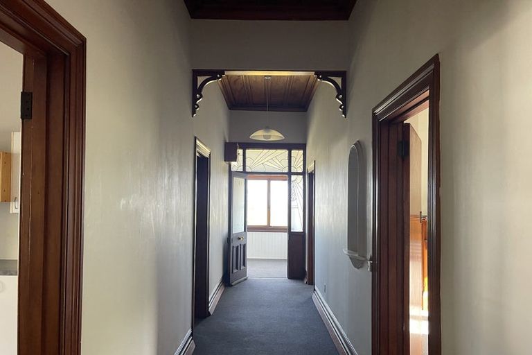 Photo of property in 23 Enfield Road, Hospital Hill, Napier, 4110