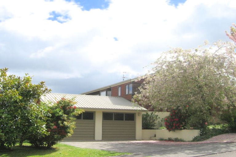 Photo of property in 4 Henare Place, Tihiotonga, Rotorua, 3015