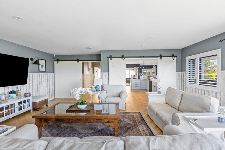 Photo of property in 1169 Whangaparaoa Road, Gulf Harbour, Whangaparaoa, 0930