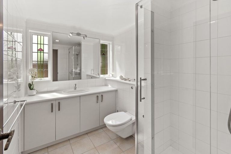 Photo of property in 19 Clyside Avenue, Half Moon Bay, Auckland, 2012