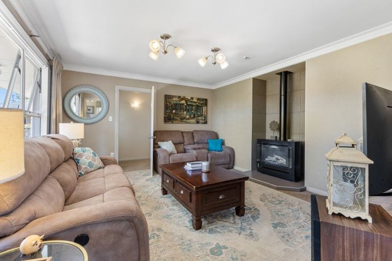 Photo of property in 60 Cutfield Street, Inglewood, 4330