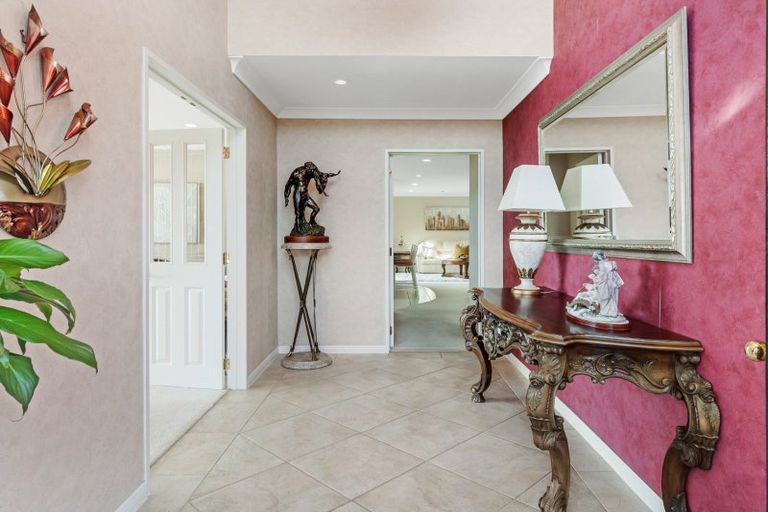 Photo of property in 26 Stevenson Way, Cockle Bay, Auckland, 2014