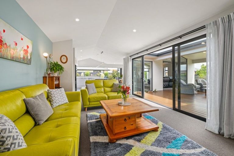 Photo of property in 17 Rose Manor Drive, Springlands, Blenheim, 7201