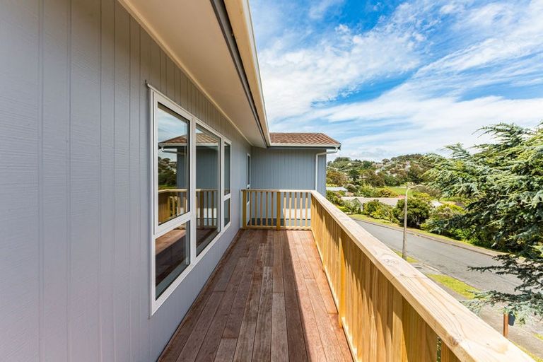 Photo of property in 85 Leeward Drive, Whitby, Porirua, 5024