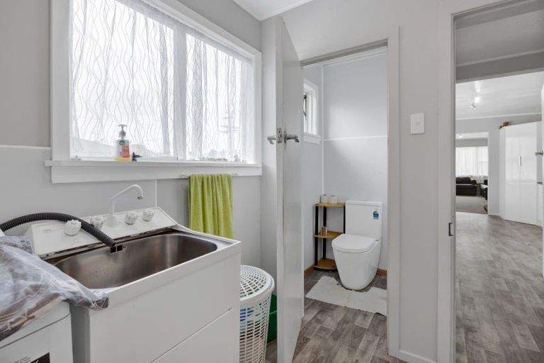 Photo of property in 19 Brookes Street, Inglewood, 4330