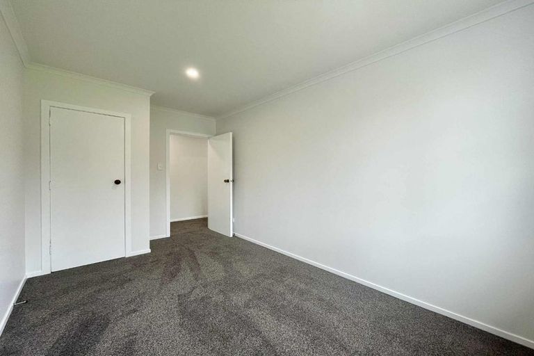 Photo of property in 21 Miro Street, Merrilands, New Plymouth, 4312