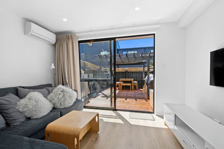 Photo of property in 60 Ivy Nola Way, Henderson, Auckland, 0612