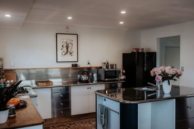 Photo of property in 24 Roslyn Road, Bluff Hill, Napier, 4110