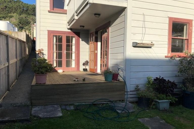 Photo of property in 60 Austin Street, Mount Victoria, Wellington, 6011