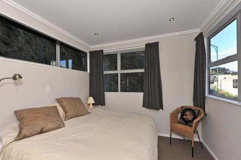 Photo of property in 1 Cameron Street, Kaiwharawhara, Wellington, 6035