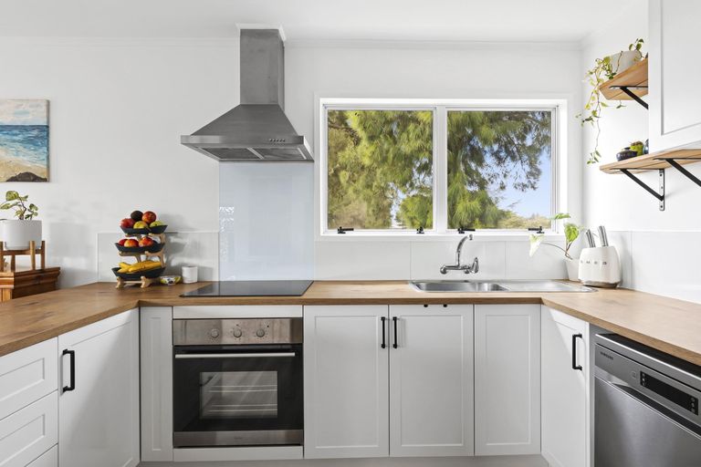 Photo of property in 5a Beatrice Place, Nawton, Hamilton, 3200