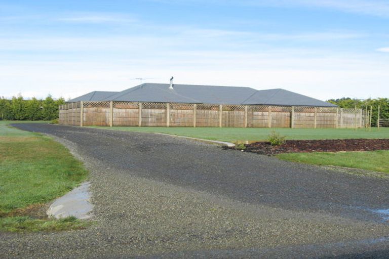 Photo of property in 28 Raeburn Avenue, Otatara, Invercargill, 9879