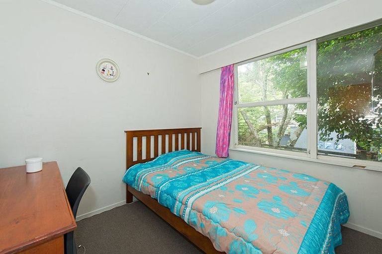 Photo of property in 1016 East Coast Road, Fairview Heights, Auckland, 0630