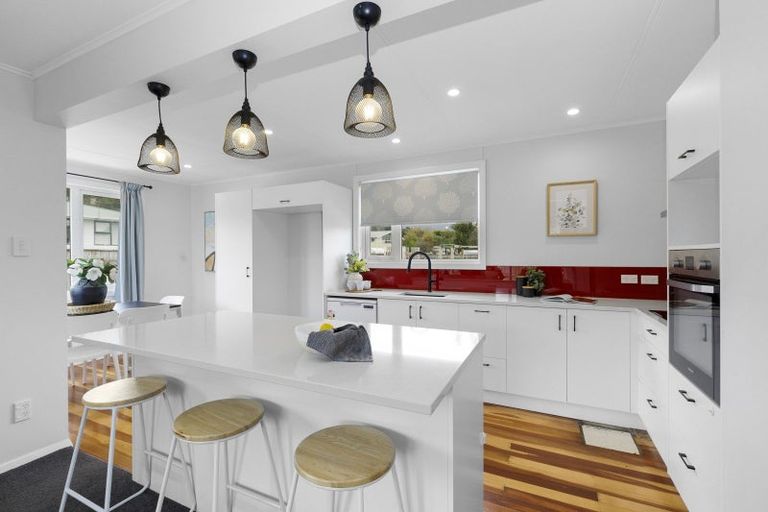 Photo of property in 4 Derwent Street, Wainuiomata, Lower Hutt, 5014