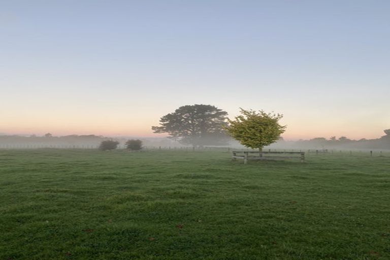 Photo of property in 700a Norfolk Road, Upper Plain, Carterton, 5791