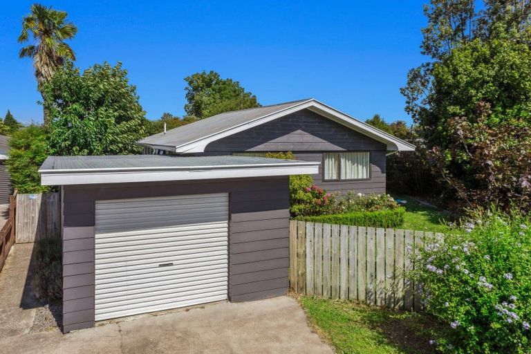 Photo of property in 1 Tawhara Place, Edgecumbe, 3120