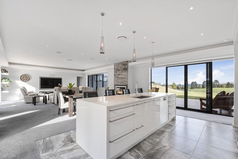 Photo of property in 91 Highview Drive, Wairakei, Taupo, 3384