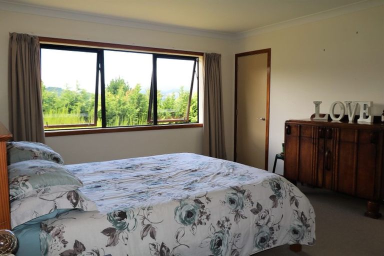 Photo of property in 70 Kirton Drive, Riverstone Terraces, Upper Hutt, 5018