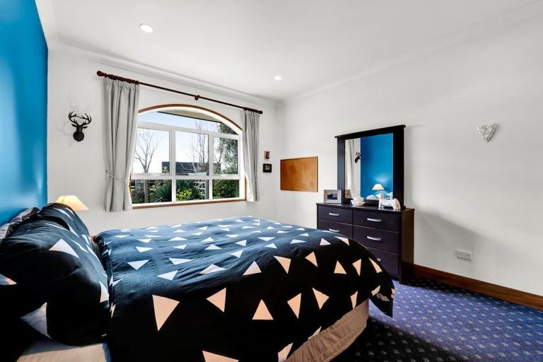 Photo of property in 211 Tawhiti Road, Hawera, 4672