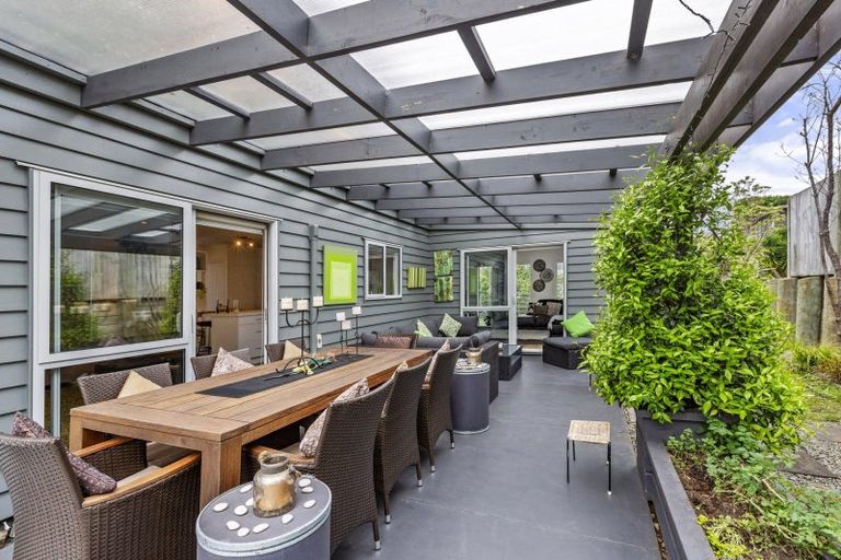 Photo of property in 6 Puka Place, Raglan, 3225