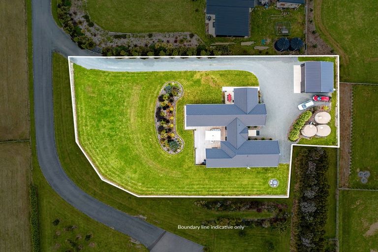 Photo of property in 13 Layci Lane, Waipu, 0582