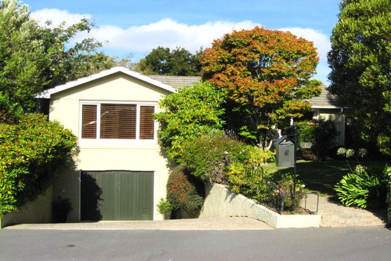 Photo of property in 6 Pioneer Crescent, Helensburgh, Dunedin, 9010