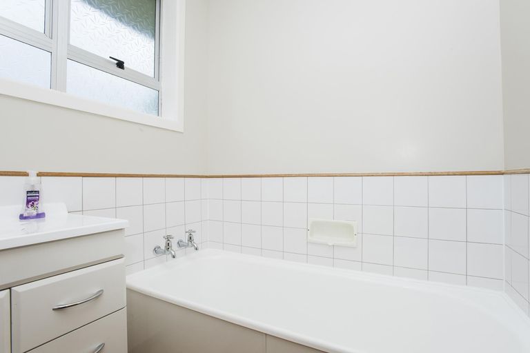 Photo of property in 9 Mason Street, Riverdale, Gisborne, 4010