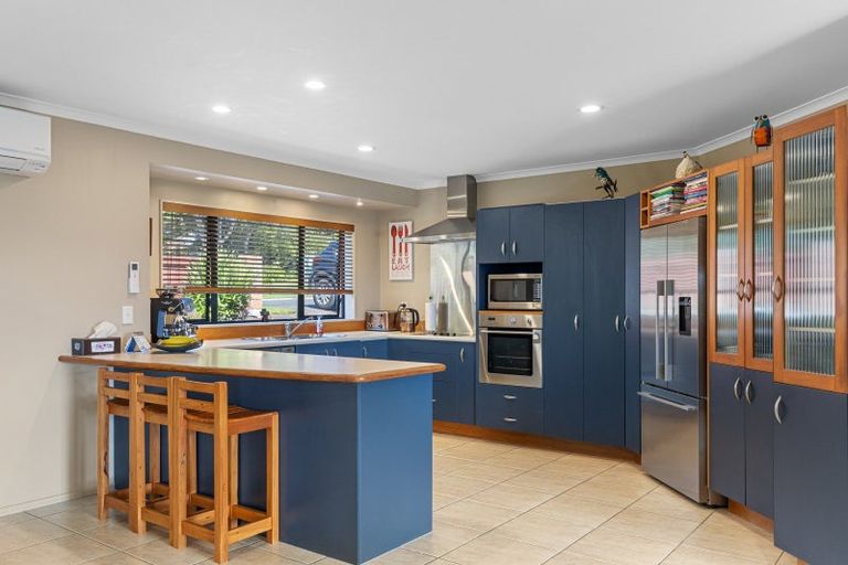 Photo of property in 132 Waikite Road, Welcome Bay, Tauranga, 3175