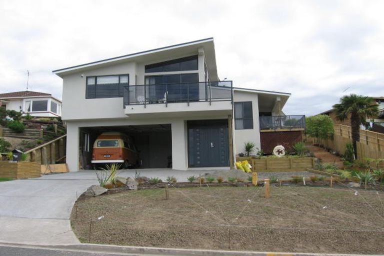 Photo of property in 20 Long Bay Drive, Torbay, Auckland, 0630