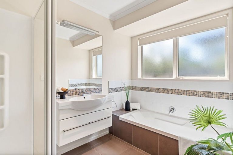 Photo of property in 11 North Crest Drive, Onerahi, Whangarei, 0110