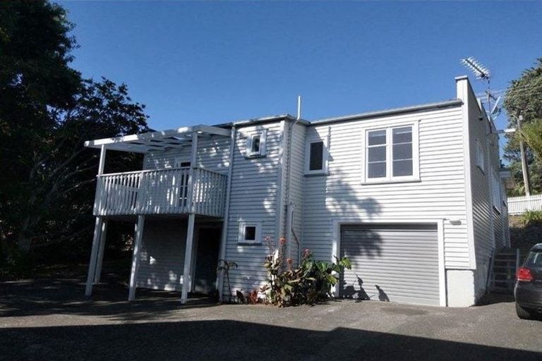 Photo of property in 10 Symonds Street, Onehunga, Auckland, 1061