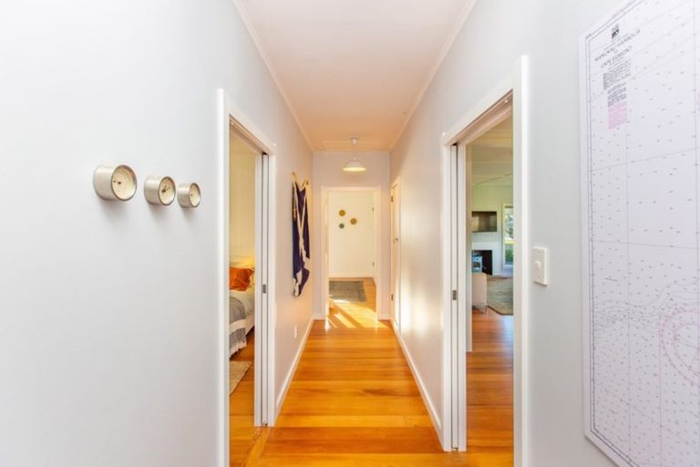 Photo of property in 5 Puriri Street, Raglan, 3225