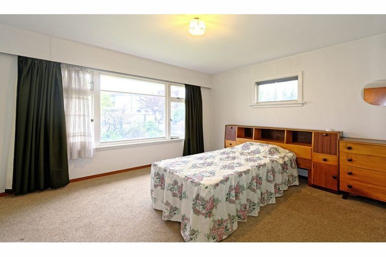 Photo of property in 21 Kinnaird Place, Hillmorton, Christchurch, 8025