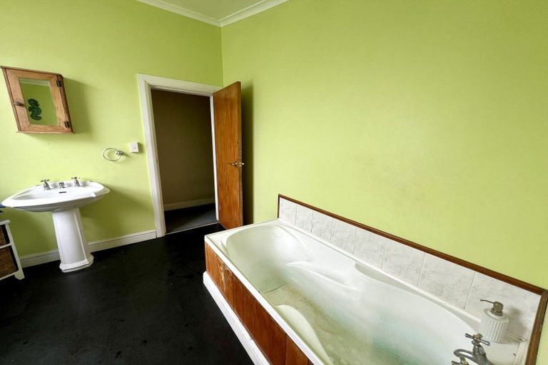 Photo of property in 353 High Street, Dannevirke, 4930