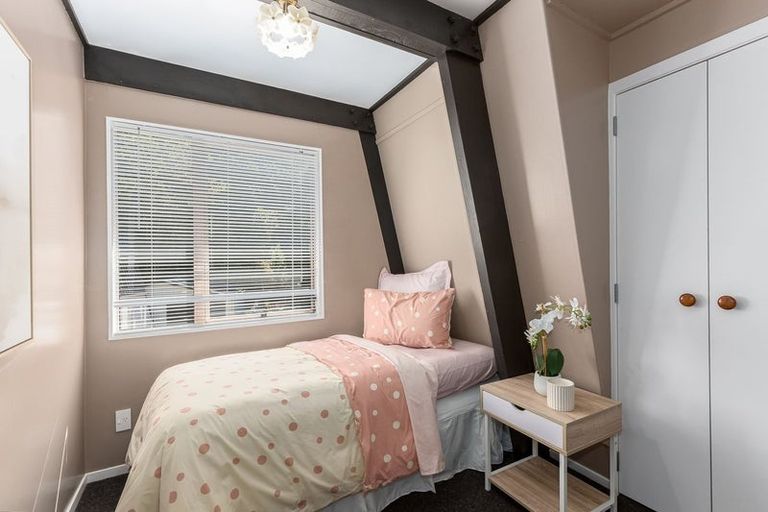 Photo of property in 37b London Road, Korokoro, Lower Hutt, 5012