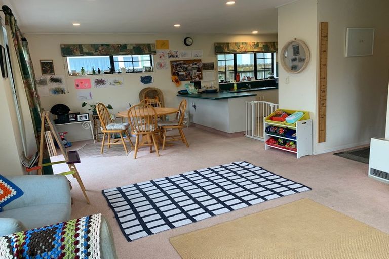 Photo of property in 2/50 Porutu Street, Fairfield, Lower Hutt, 5011